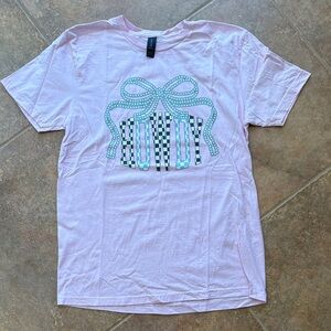 Gildan Softstyle Pink T-Shirt